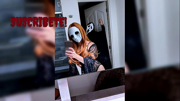 Mi HERMANO MAYOR me acompaña a pedir dulces, a cambio ME PIDE QUE JUGUE CON EL CLAVANDOME SU "CUCHILLO" toda la noche, me FOLLA y termina EN MI