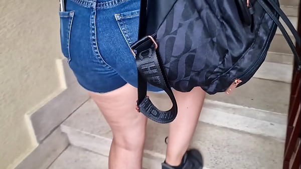 Garota adolescente exótica e apaixonada