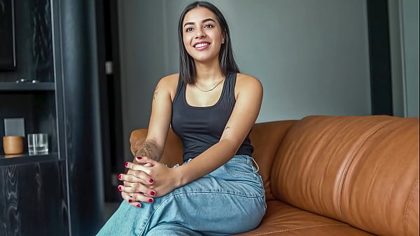 Big Booty 18yo Latina reitet großen Schwanz POV Cowgirl wie ein Profi im Casting