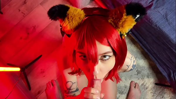 Beautiful Teen teases blowjob