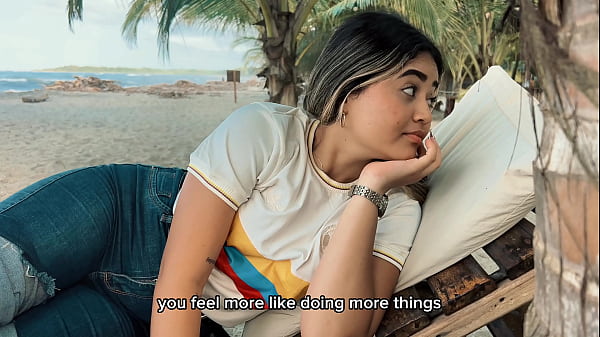 Vídeo de poses sexys de adolescentes