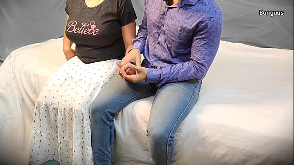 Video di sesso indiano della bellissima Riya e dell'amico del fratellastro