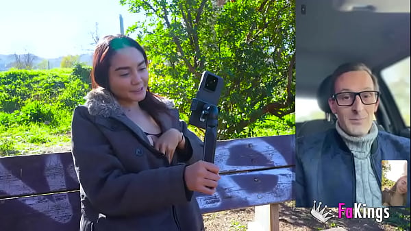 Allison Sweet cherche une bite parmi ses followers. Une Colombienne montre ses seins dans la rue !