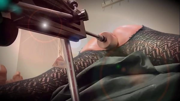 Una teenager anale si esibisce - hot