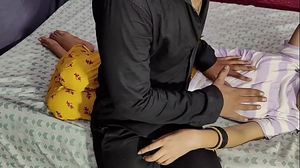 Adolescente sexy y caliente se luce - big_ass