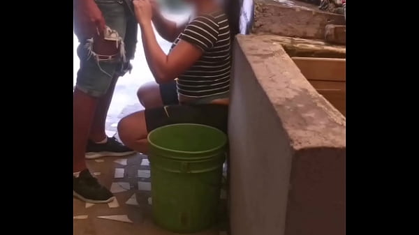 Bella ragazza teenager anale