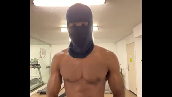 Work out strong, biceps, and back to lift the ladies during sex!