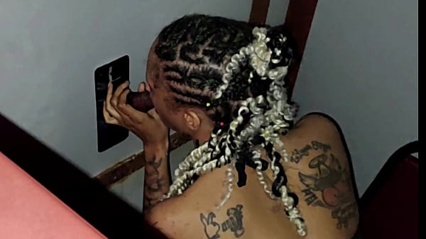 Prima volta al Glory Hole