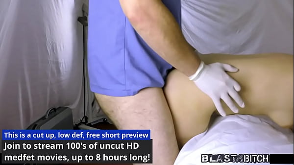 Ava Siren riceve il timbro di Cum Tramp dal dottor Tampa su BlastABitch - Reup