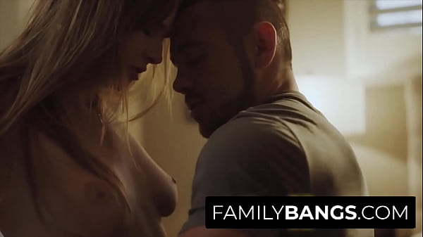 FamilyBangs.com ⭐ Người đẹp buồn bã tìm niềm an ủi bên bạn trai của chị gái, Ashley Lane, Dante Colle