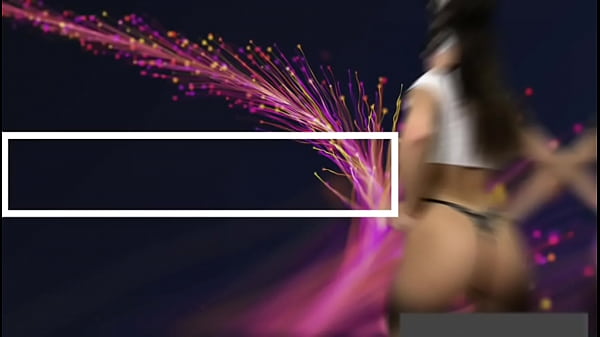 Ragazza teenager latina giocosa