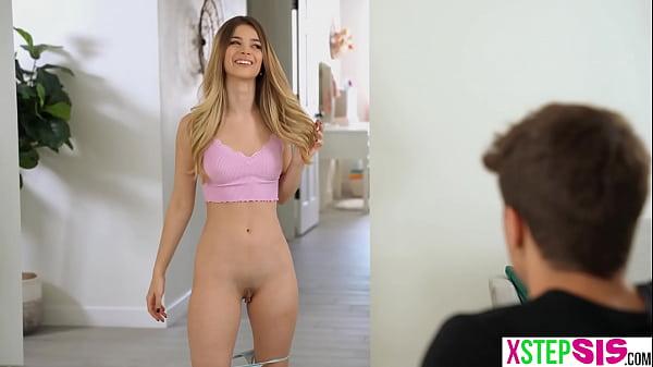 Amazing hot Teen dances