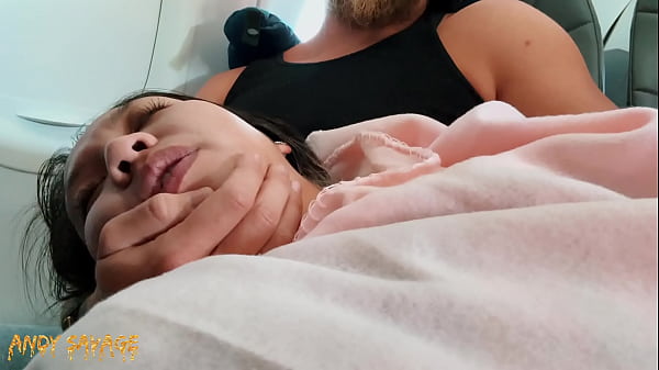 PÚBLICO digitación asiática en un avión MILE HIGH CLUB