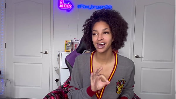 Foxybrown20 Straniero nel tempo della storia da Walmart