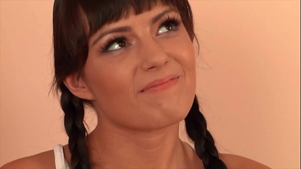 Teen sexy si diverte Video