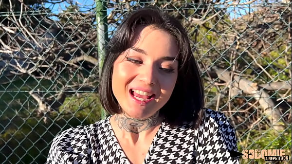 Crystal, dark-haired brunette who loves anal fucking