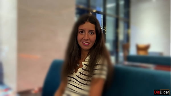 सार्वजनिक एजेंट - एक रूसी को एक लक्जरी होटल में पैसे के लिए चोदने की पेशकश की