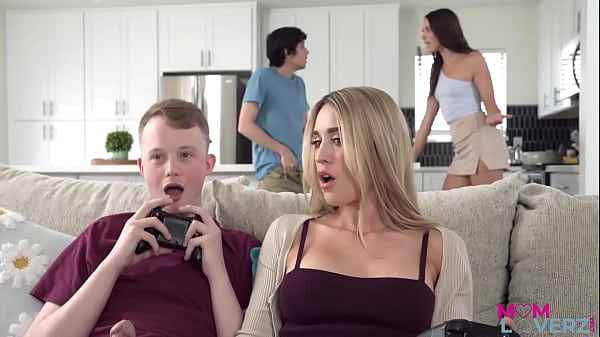 Katrina Colt e Sarah Taylor em troca de madrasta S2-E4