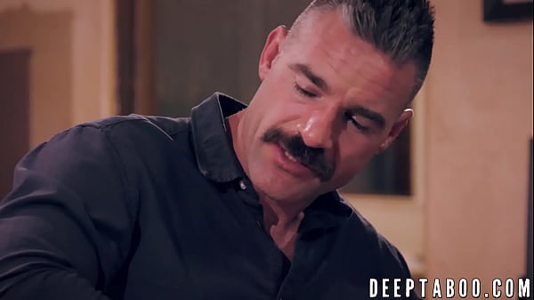 Con gái riêng Marley Brinx fuck bởi bố có ưu thế