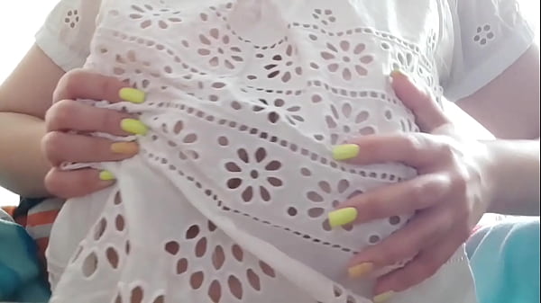 Calda adolescente selvaggia prende in giro - tette grosse