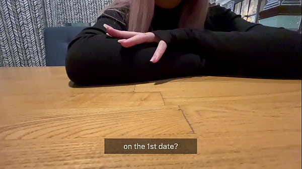 Sie zog das Kondom aus und begann beim ersten Date für eine Massage und einen Salat zu lutschen