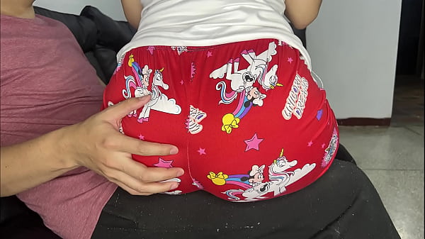 Innocent Stepdaughter Sitting on her Stepfather's Legs to Eat While the Pervert Enjoys her Ass