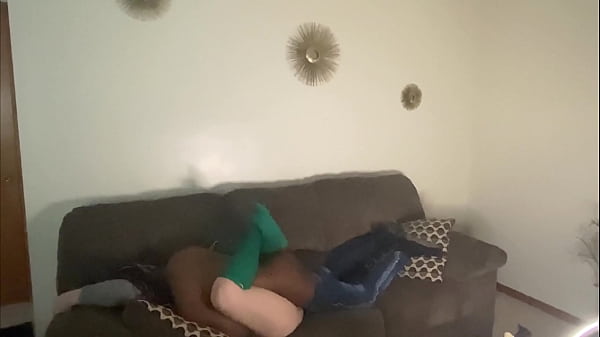 Ich nehme Schwänze wie ein braves Mädchen