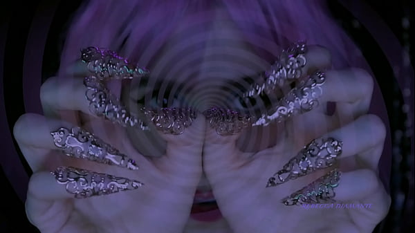 La dea ipnotica italiana svuota la tua mente: totalmente rilassata e in mio potere ASMR