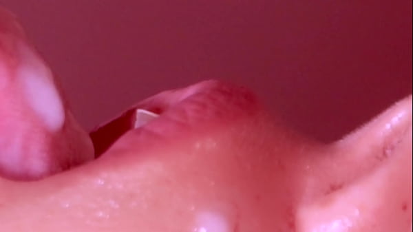 Du solltest wissen, dass meine Eltern nicht in der Stadt sein werden