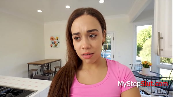 Maneras sucias de mantener a su hijastra fuera del peligro