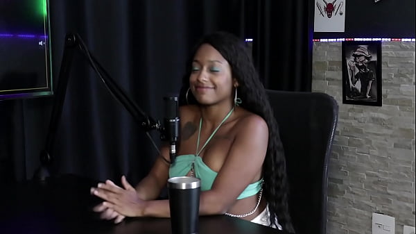 Ele conheceu os gêmeos, a ex contou para a família, ele está focando na criação de conteúdo, e o filho... - Vicky Menage (SHEER/RED)