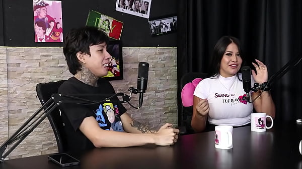 Sie würde eine offene Beziehung führen, antwortet er, wenn sie schlecht im Bett ist und Swinger abstoßend findet und was Sex bedeutet ... - DJ Rafa Loira und Mateus Hwang (SHEER/RED)