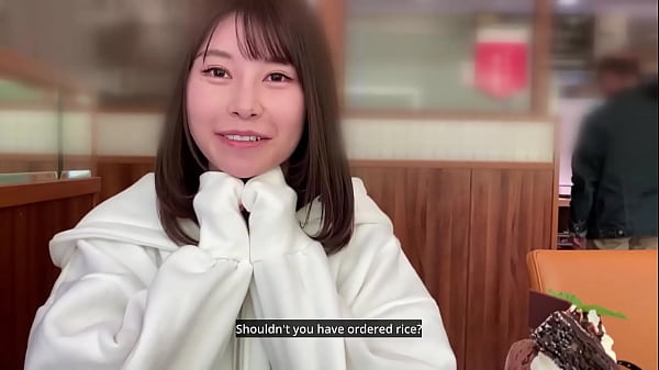 [Doppiaggio inglese] Un corpo che ti fa venir voglia di proteggerlo! Ero molto entusiasta di avere il suo primo Pov con un'amica del sesso che ha il suo corpo bianco e magro! Si diverte molto con il sesso creampie!