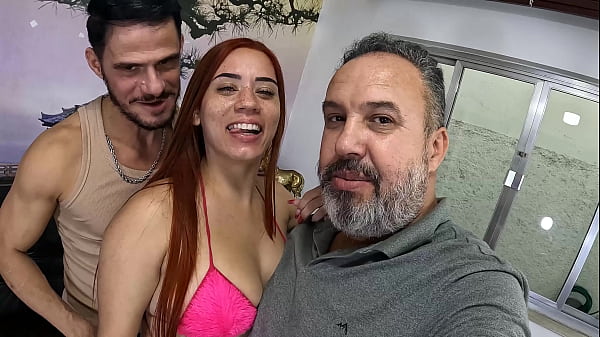 Isa Sampaio hinter den Kameras in Ted's Mansion