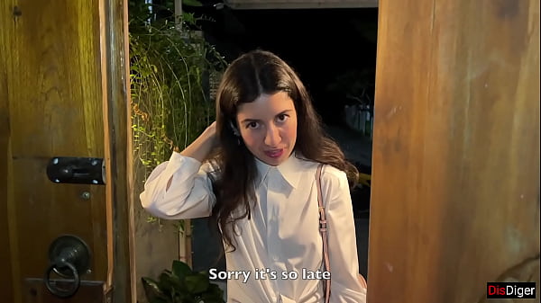 Das Mädchen von nebenan kam spät abends, um meine Villa zu besichtigen, aber es war nur ein Vorwand, um ... Creampie zu machen