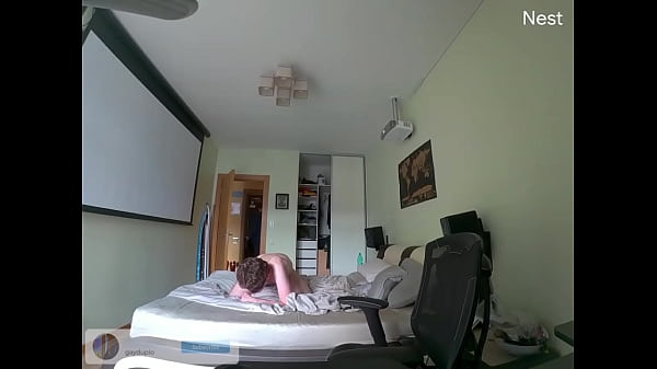 Anon scopa senza preservativo con gli occhi bendati - viene e usa un buco lubrificato e pronto!