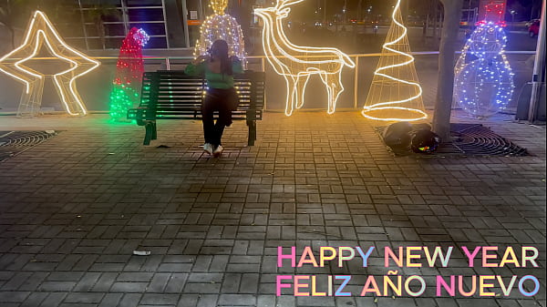 The beginning of the NEW YEAR brings me luck with a beautiful woman, I fuck her and I just met her