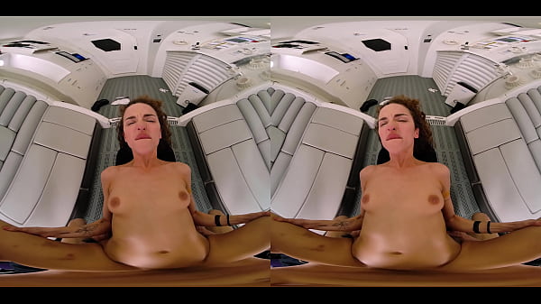 Calda e carina teenager si spoglia - pompino