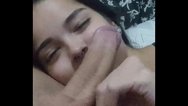 Submissive wife Debora Prado gives blowjob every day and night before going to bed