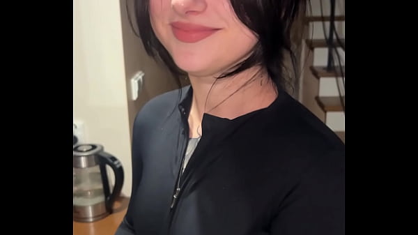 GROSSE DOSIERUNG FÜR IHREN HALS – SCHLUCKEN UND WÜRGEN