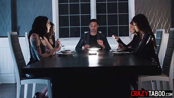 Un pompino sexy Una teenager si diverte