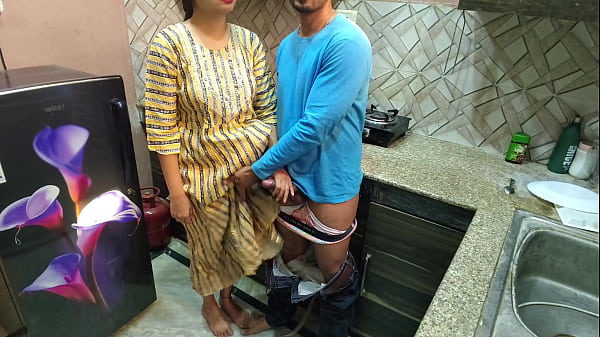 Malik quería despedir a la criada del trabajo.