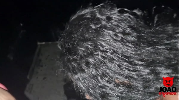 Alla festa trascino Negra Rabuda nella stanza | Completare in ROSSO