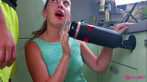 Beautiful Teen enjoys herself blowjob