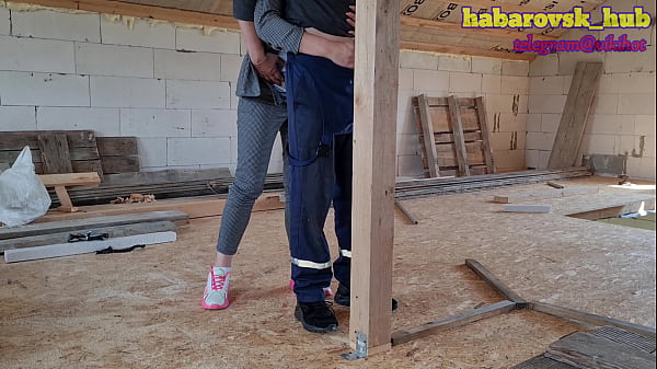 la moglie sexy viene affidata al suo rione