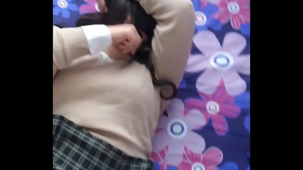 ¡Mi hermosa novia se dejó grabar mientras follábamos con la condición de no mostrarle el video a nadie! Míralo antes de que me pida que lo borre.