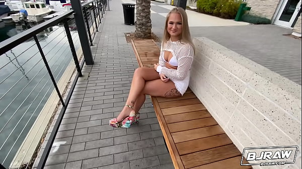 BJRAW Harley King fa una bella pompa