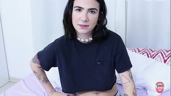 Ich bat meine Freundin, ihr zu helfen, mich zu lutschen, bis ich kam – Thalia Senna / Lord Kenobi / THROAT