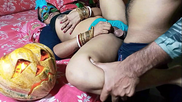 Speciale Halloween 2022: Ex fidanzata scopata duramente ad Halloween