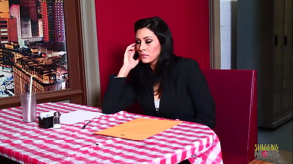 The elevator stopped and the big boobs brunette milf and a hunk were stuck together.